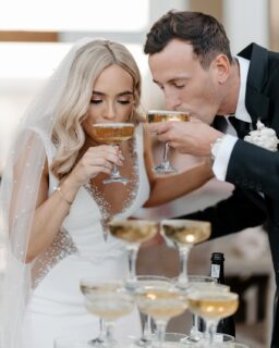 Golden smiles, stolen glances, and a love that speaks louder than words. 🤍
Planner / Coordinator @lefox_weddingsandevents
Venue @zorgvlietwines
Photography @loraweddings
#SoftRomanticWedding #EdgyWedding #ModernRomance #BoldLove #WeddingInspo #ChicWedding #UniqueWedding #RomanticStyle #eventcoordination #weddingplanner #eventplanner #luxuryweddingplanner #winelandswedding #capetownwedding #southafricawedding #destinationswedding #weddinginspirations #eventdesign #specialcelebrations #styling #weddinginspo #luxurywedding